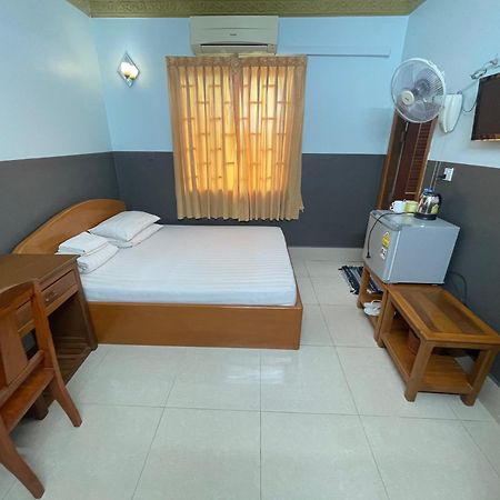 Apsara Guest House Kampot City ภายนอก รูปภาพ