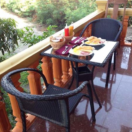 Apsara Guest House Kampot City ภายนอก รูปภาพ