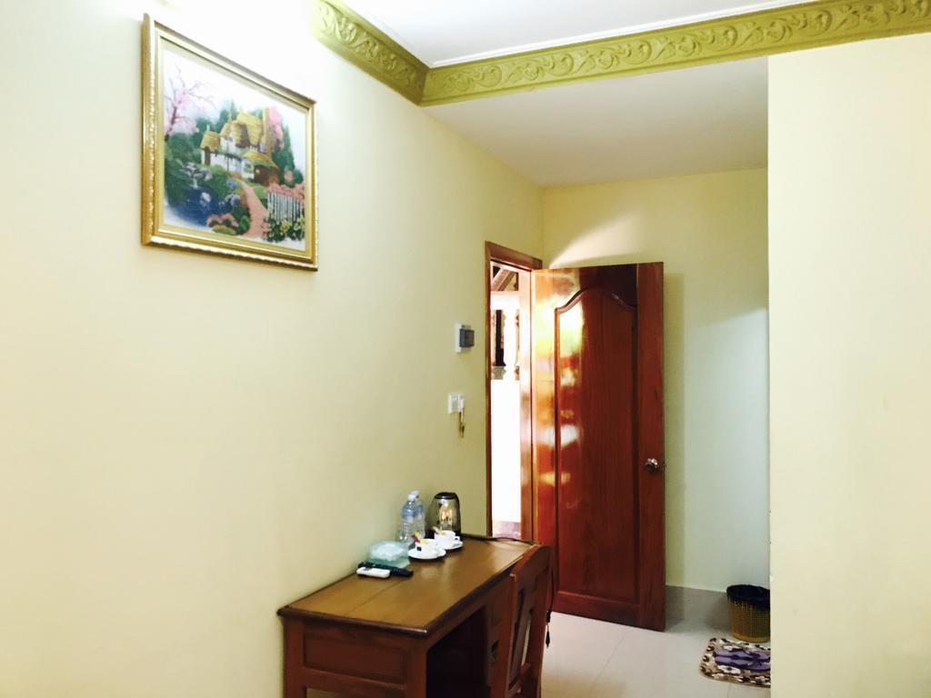 Apsara Guest House Kampot City ภายนอก รูปภาพ