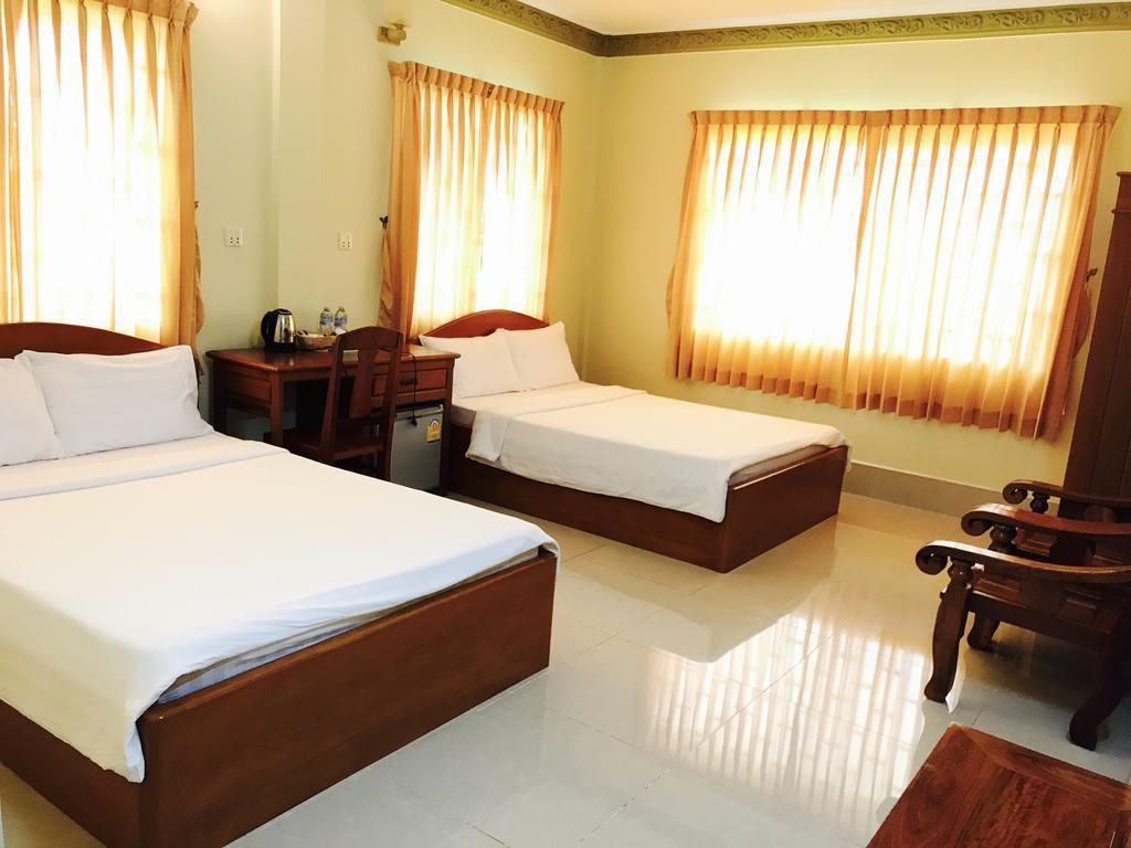 Apsara Guest House Kampot City ภายนอก รูปภาพ